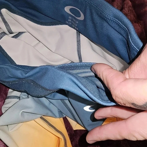 Oakley workout capris Size Small - Picture 4 of 8